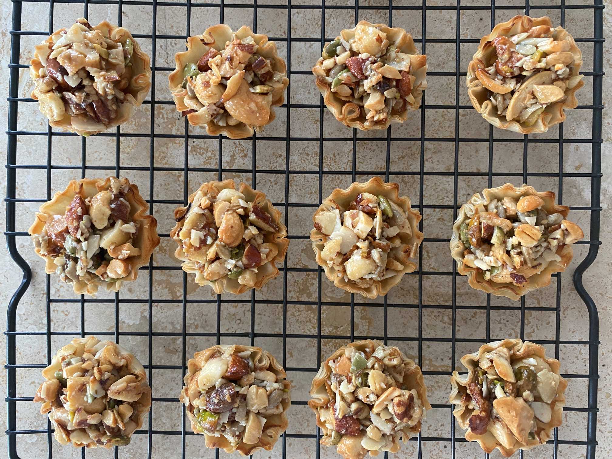 Tiny Tart Nutty Cookies